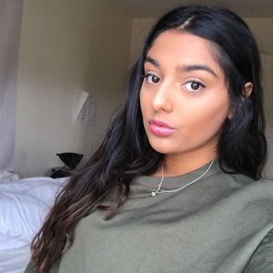 Meet your Posher, Veronica